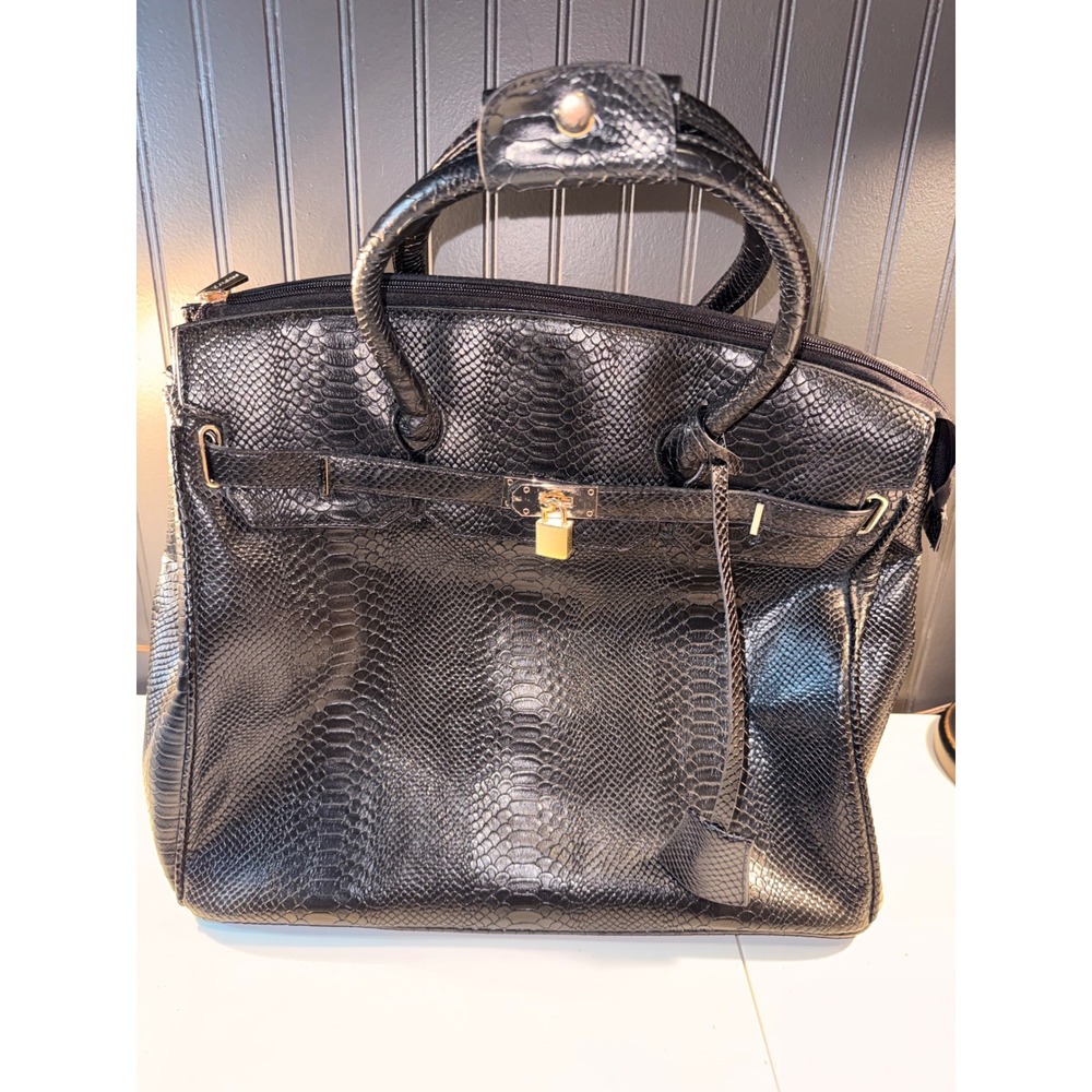 KC Jagger Black Snakeskin Embossed Rolling Laptop Bag Carry On Suitcase 1690-SNK